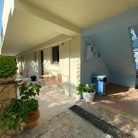 Apartment Mirovigli Family Lépedha